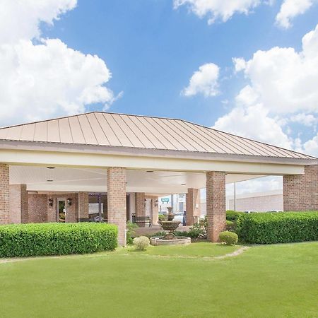 Baymont By Wyndham Paris Motel Dış mekan fotoğraf